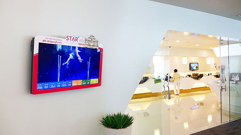 CAYIN Digital Signage at Entrance at Nu Skin Headquarters