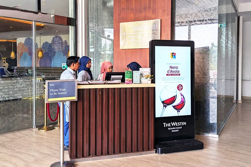 CAYIN CMS-WS digital signage solution at The Westin Desaru Coast Resort